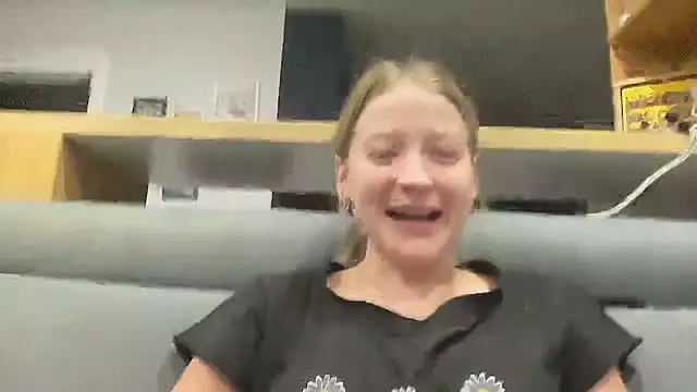 CharmingSarah online show from 12.09.24