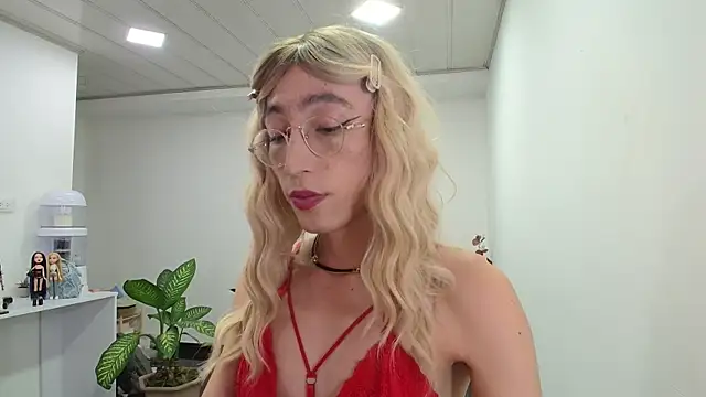 NicoleCortez online show from 01.25.25