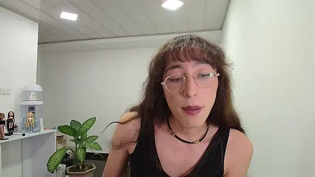 NicoleCortez online show from 02.01.25