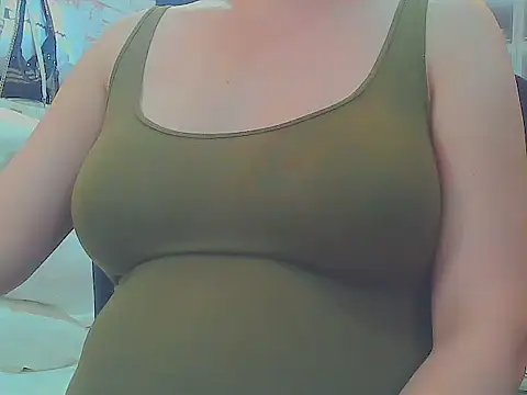 Snapshot of keepmepregnantT chatting on 06.02.26 keepmepregnantT online show from 06.02.26