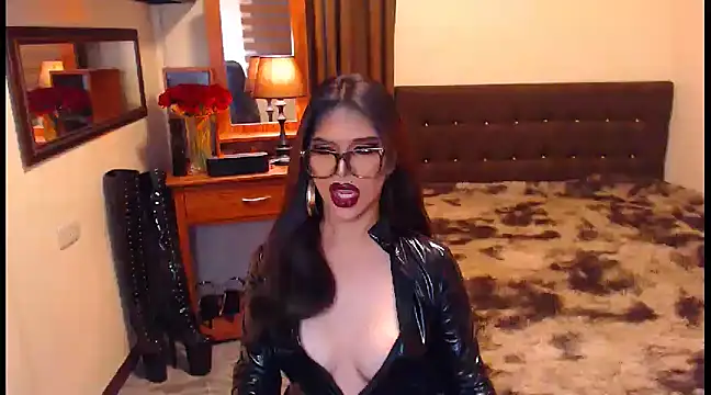 EXTREMELYDOM online show from 12.14.24