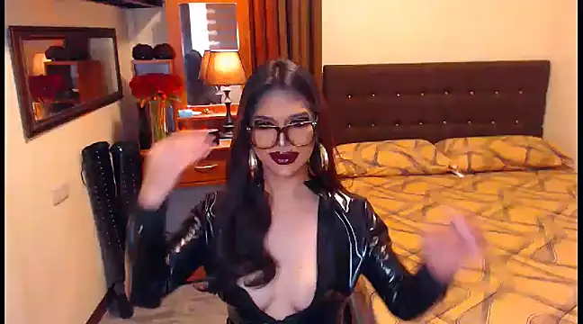 EXTREMELYDOM online show from 12.21.24