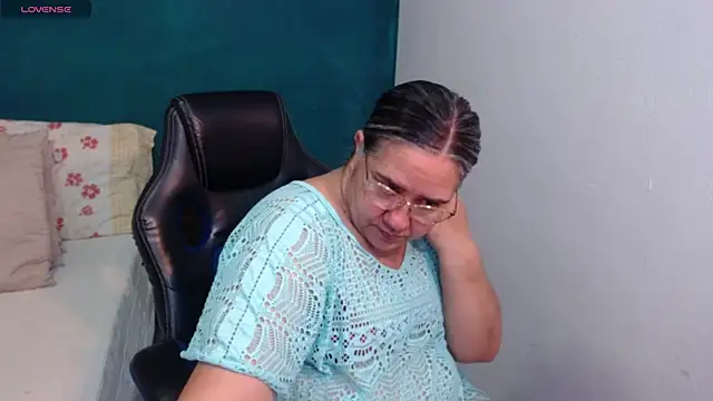 scaelettdubois online show from 05.07.26