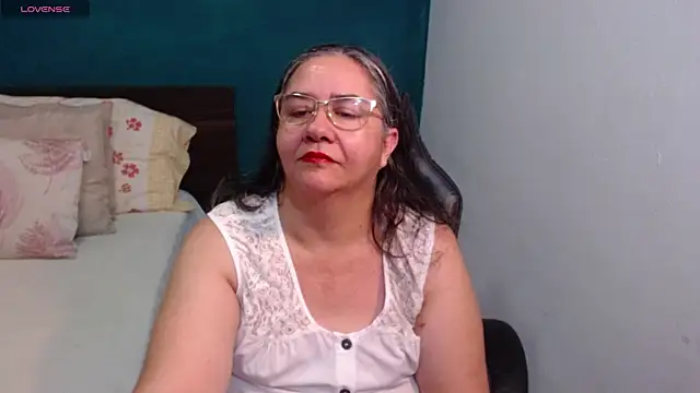 scaelettdubois online show from 05.12.26