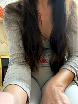 SHARONRodrig online show from 10.26.25