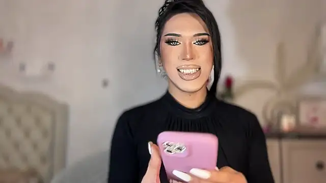 Ts glamxxxx online show from 11.14.25