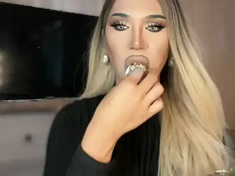 Ts glamxxxx online show from 03.07.26