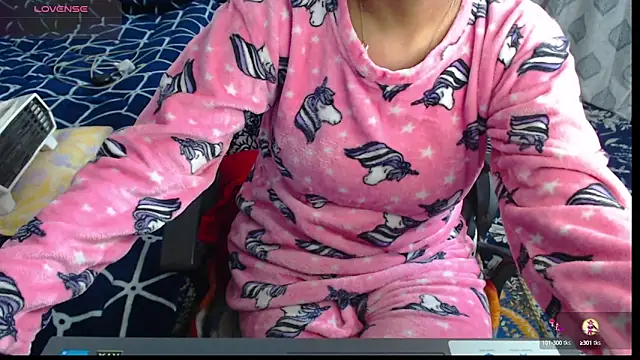 sexyrihana1 online show from 12.20.24