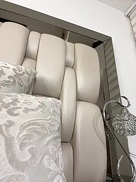 ALISSON FOXXX1 online show from 12.22.25