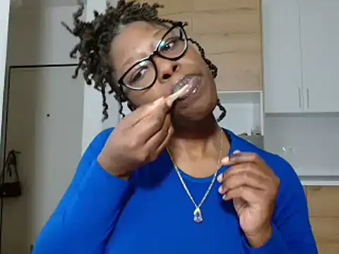 MadamIndigo online show from 01.15.26