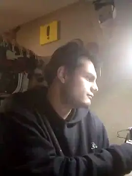 Snapshot of StuckSound chatting on 01.13.25 StuckSound online show from 01.13.25
