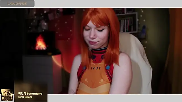 Snapshot of freya_sunny chatting on 03.03.25 freya sunny online show from 03.03.25