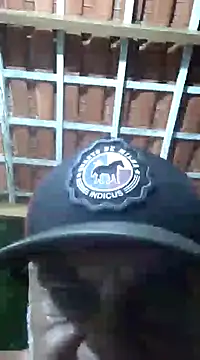 Snapshot of Peludo173317 chatting on 02.18.25 Peludo173317 online show from 02.18.25