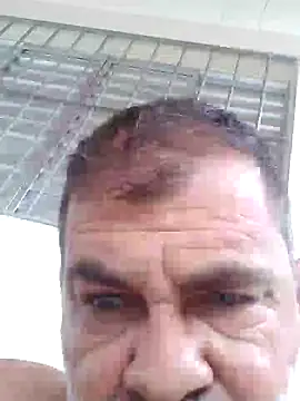 Snapshot of Peludo173317 chatting on 09.30.25 Peludo173317 online show from 09.30.25