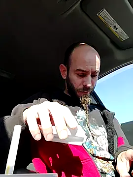 Snapshot of JohnnyFaster chatting on 10.26.25 JohnnyFaster online show from 10.26.25