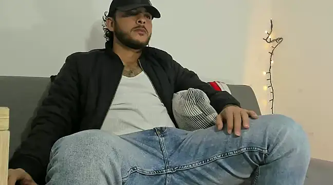 tuyo1995 online show from 01.12.25