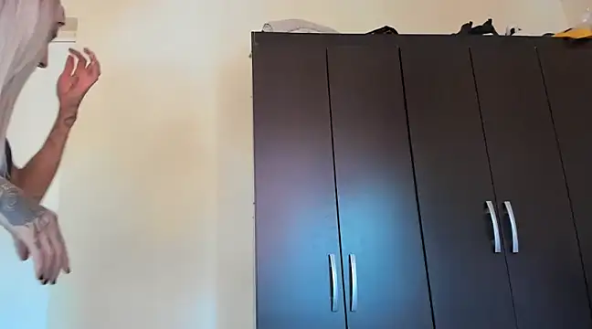 drippyorlovee online show from 01.14.25