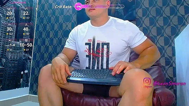 Snapshot of Leonsmoron chatting on 06.26.26 Leonsmoron online show from 06.26.26