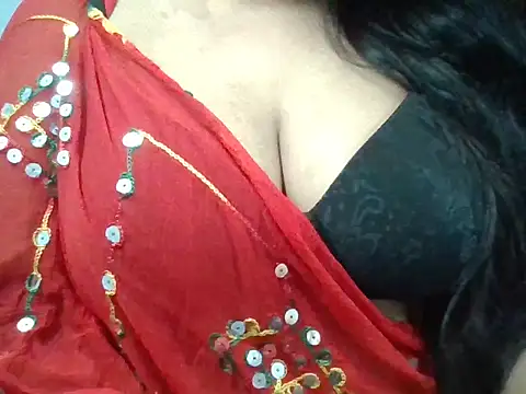 Snapshot of Roopshikha39 chatting on 10.08.25 Roopshikha39 online show from 10.08.25