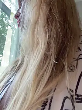 Lady  Maria online show from 10.05.25