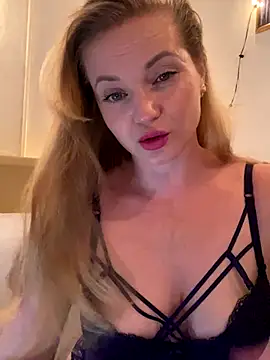 Lady  Maria online show from 11.08.25