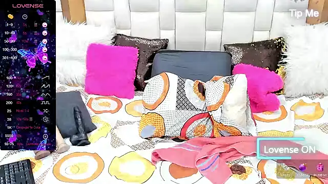 BellaKarla online show from 12.05.24