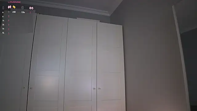 -JuicyMolly- online show from 07.10.26
