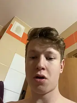 Snapshot of semen_keeper chatting on 02.15.25 semen keeper online show from 02.15.25