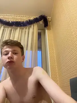 Snapshot of semen_keeper chatting on 02.15.25 semen keeper online show from 02.15.25