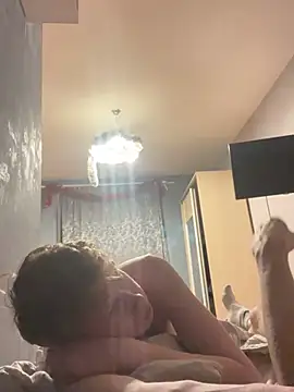 Snapshot of semen_keeper chatting on 02.15.25 semen keeper online show from 02.15.25