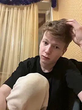 Snapshot of semen_keeper chatting on 02.16.25 semen keeper online show from 02.16.25