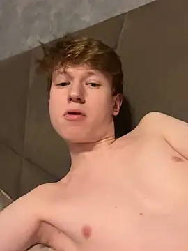 Snapshot of semen_keeper chatting on 03.16.25 semen keeper online show from 03.16.25