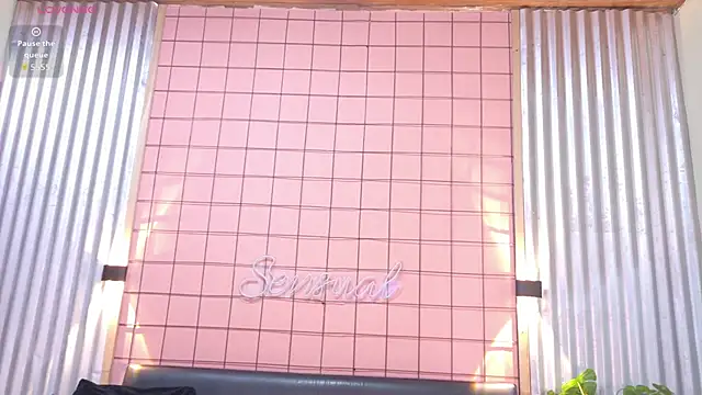 mensia hernandz online show from 04.04.26