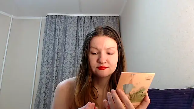 Snapshot of SecretWithJessie chatting on 12.15.24 SecretWithJessie online show from 12.15.24