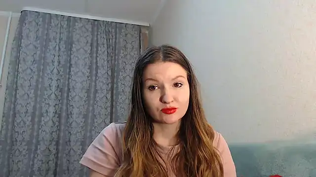 Snapshot of SecretWithJessie chatting on 12.18.24 SecretWithJessie online show from 12.18.24