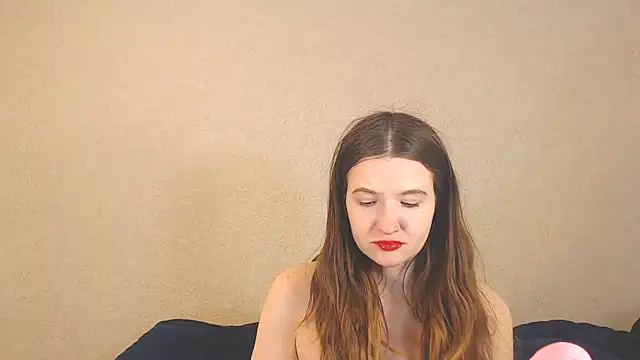 Snapshot of SecretWithJessie chatting on 10.13.25 SecretWithJessie online show from 10.13.25