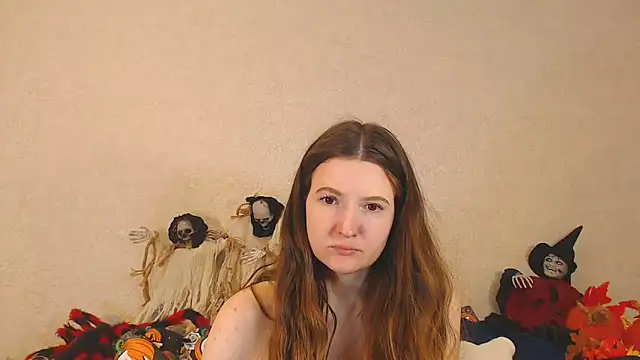 Snapshot of SecretWithJessie chatting on 10.17.25 SecretWithJessie online show from 10.17.25