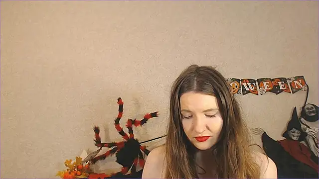 Snapshot of SecretWithJessie chatting on 10.29.25 SecretWithJessie online show from 10.29.25