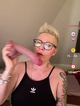 Snapshot of German_Milf chatting on 05.26.26 German Milf online show from 05.26.26
