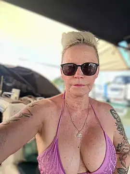 Snapshot of German_Milf chatting on 06.17.26 German Milf online show from 06.17.26