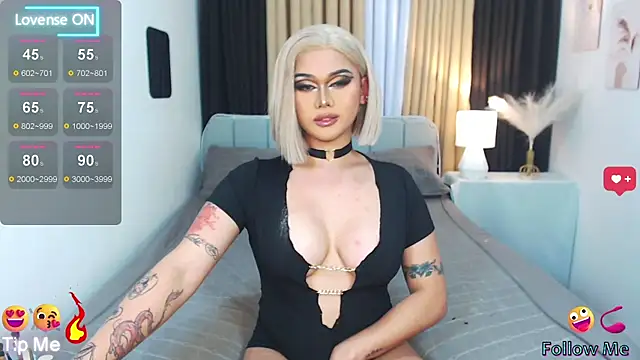 Snapshot of Ella_Fantasiax chatting on 02.21.25 Ella Fantasiax online show from 02.21.25