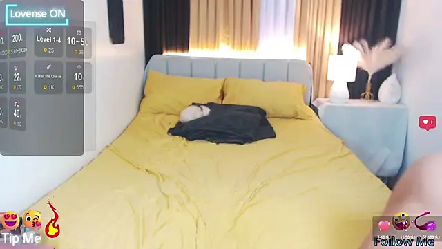 Snapshot of Ella_Fantasiax chatting on 03.05.25 Ella Fantasiax online show from 03.05.25