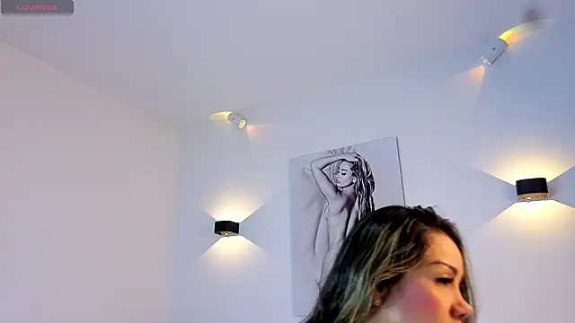 Snapshot of Cris__sweet chatting on 05.16.26 Cris sweet online show from 05.16.26