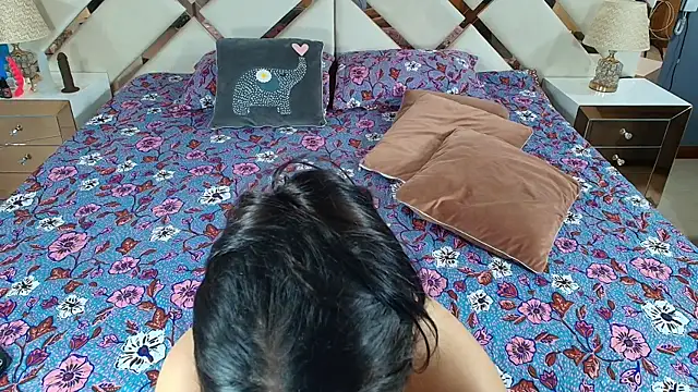 Snapshot of NaughtyAnaa chatting on 03.04.25 NaughtyAnaa online show from 03.04.25