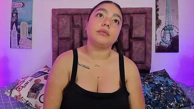 Snapshot of NaughtyAnaa chatting on 09.16.25 NaughtyAnaa online show from 09.16.25