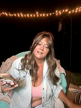 Snapshot of cowgirlc chatting on 09.25.25 cowgirlc online show from 09.25.25