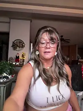 cowgirlc online show from 11.19.25