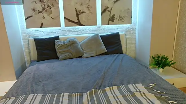 Betty June online show from 07.06.26