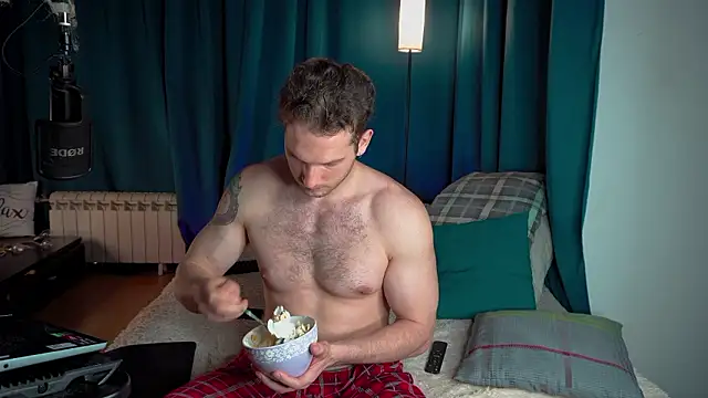 Snapshot of VIktorSecret chatting on 03.16.26 VIktorSecret online show from 03.16.26