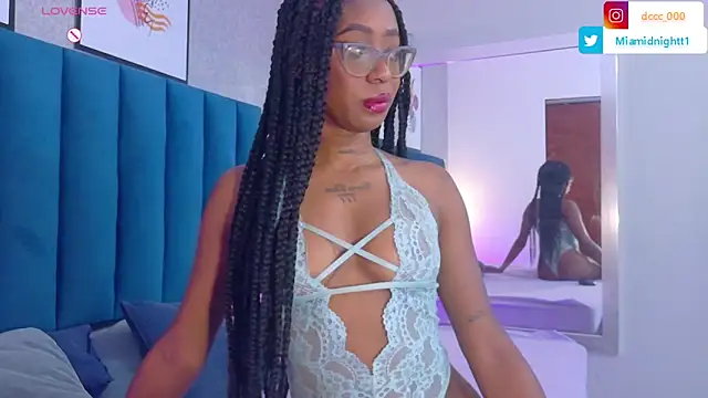 MiaMidnnightt online show from 05.02.26